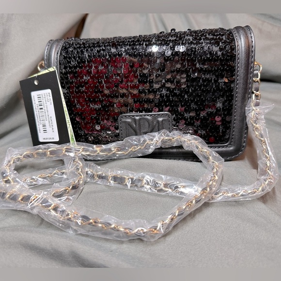 Badgley Mischka Sequin Black Women's Bag - Picture 1 of 3